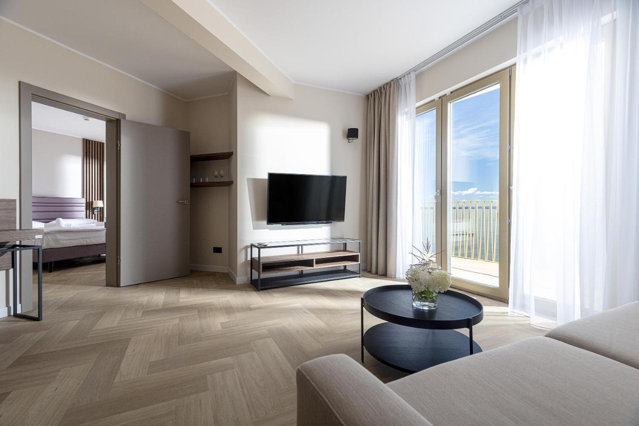 Hotel Meridian Chałupy Esterno foto