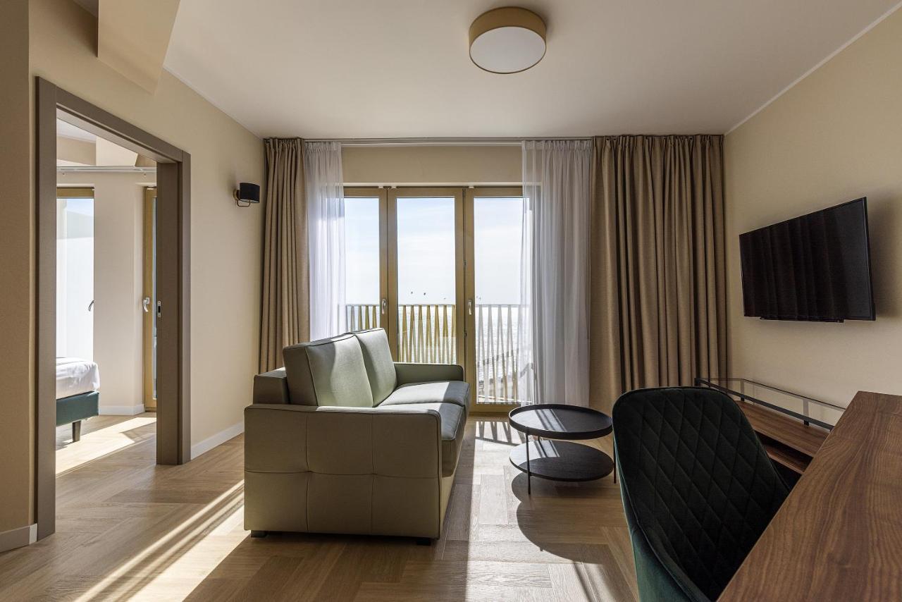 Hotel Meridian Chałupy Esterno foto